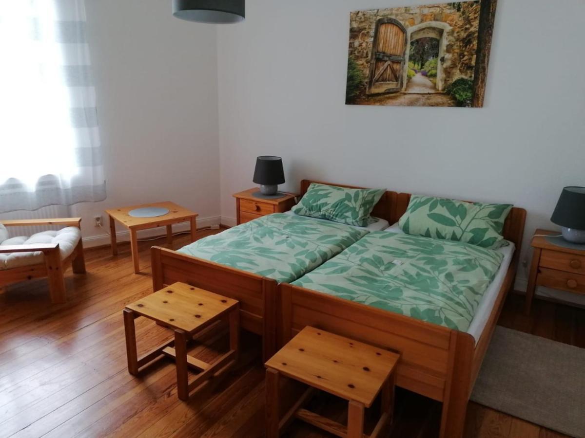 Mosel-Ferienwohnung Bewo Бернкастель-Кюс Экстерьер фото