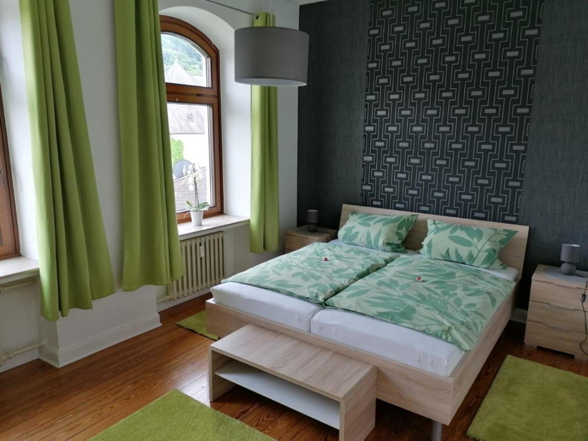 Mosel-Ferienwohnung Bewo Бернкастель-Кюс Экстерьер фото